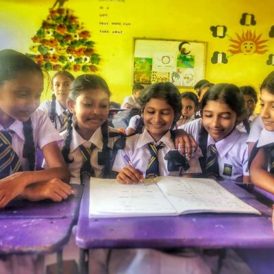 Photo 6336841250585556707 Y